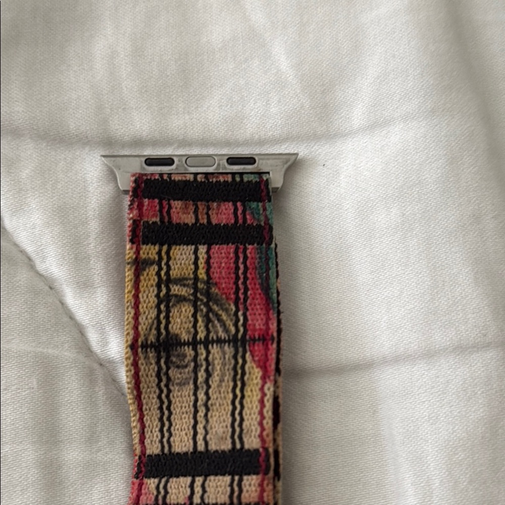 Multicolor Patterned (Apple)Watch Band - Picture 4 of 8